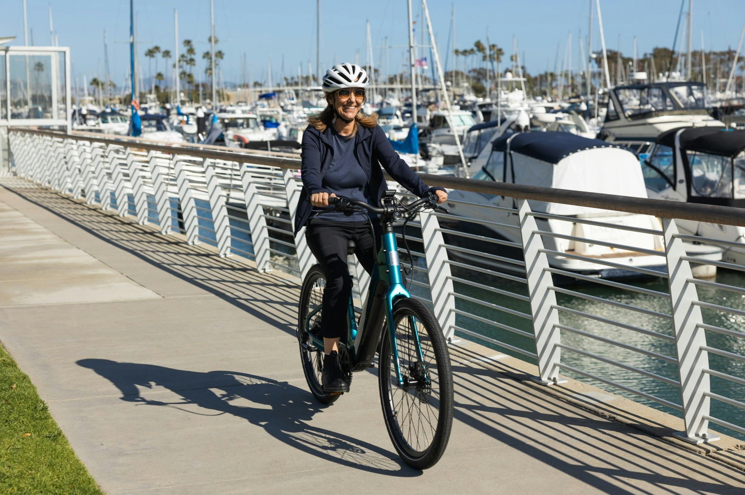 Aventon Pace 5 REC - Lifestyle